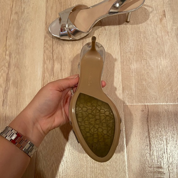 New in box Calvin Klein Lucette mirror metallic sling back heels - Picture 9 of 9